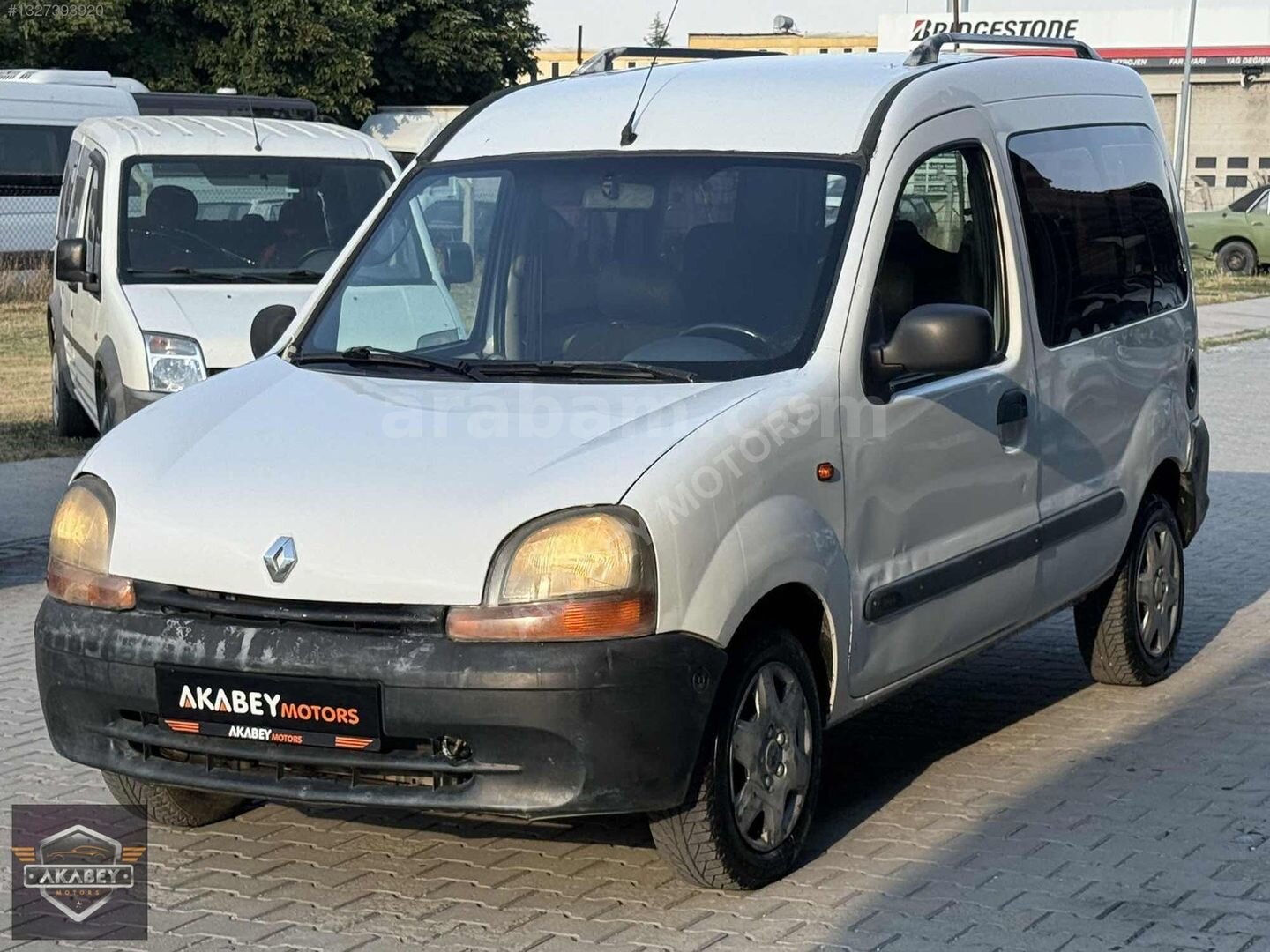 Galeriden Renault Kangoo 1.9 D 2002 Model Eskişehir 355.000 km Beyaz 4