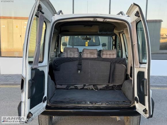 SAHRA MOTORS'DAN 2000 RENAULT KANGO 1.9D OTOMOBİL RUHSAT 224.KM