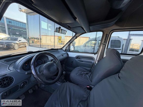 SAHRA MOTORS'DAN 2000 RENAULT KANGO 1.9D OTOMOBİL RUHSAT 224.KM
