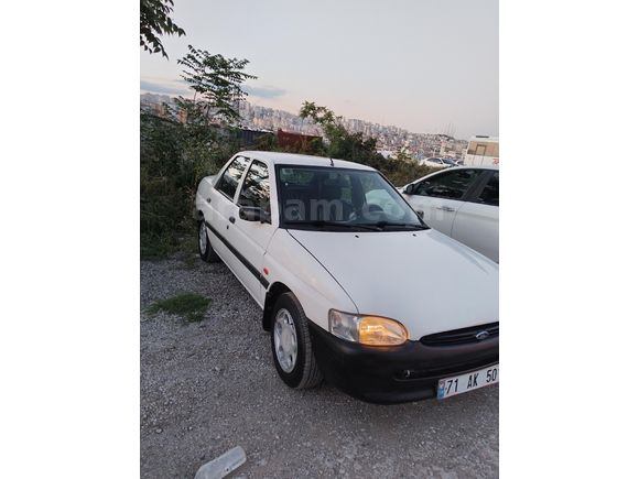 Sahibinden Ford Escort 1.6 CL 1996 Model