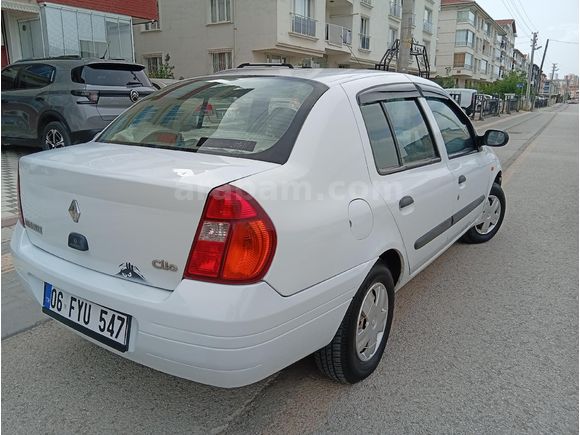 Sahibinden Renault Clio 1.4 RN 2000 Model