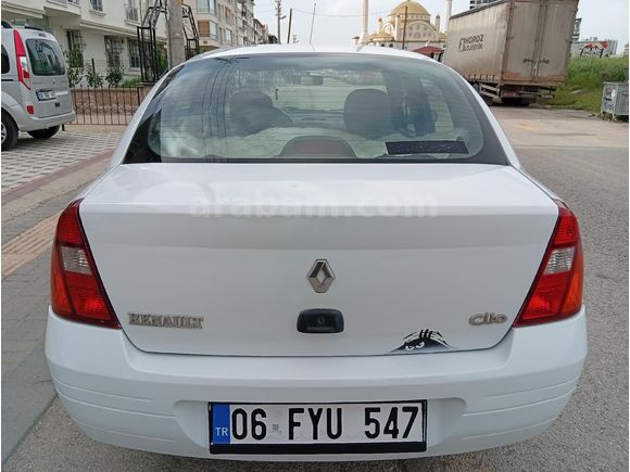 Sahibinden Renault Clio 1.4 RN 2000 Model