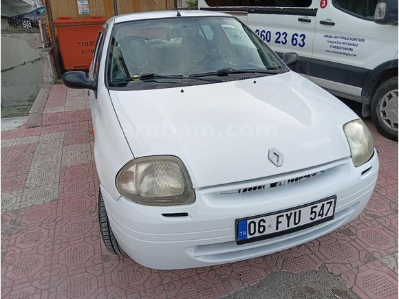 Sahibinden Renault Clio 1.4 RN 2000 Model