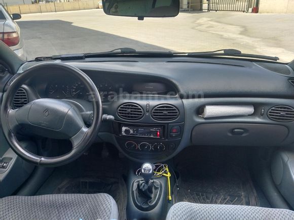 Sahibinden Renault Megane 1.6 RTE 1999 Model