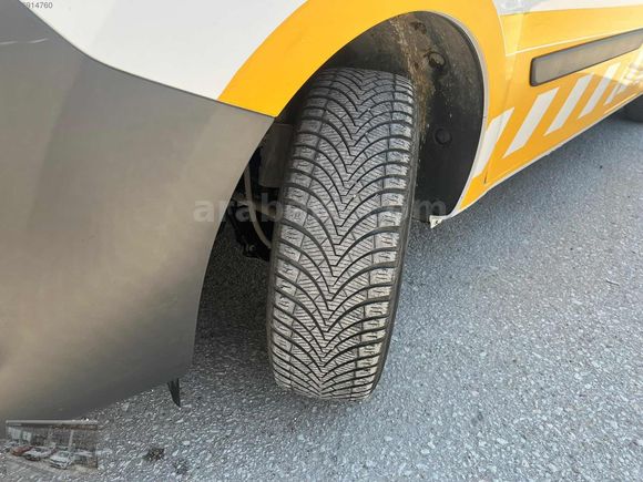 ÇİFTÇİOĞLU OTOMOTİVDEN DÜŞÜK KM KANGOO MAXI