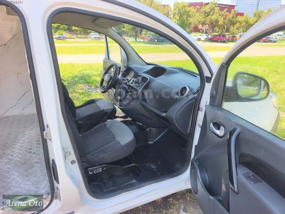 DEĞiŞENSİZ 2018 MODEL RENAULT KANGO MAXİ 1.5 DCI JOY