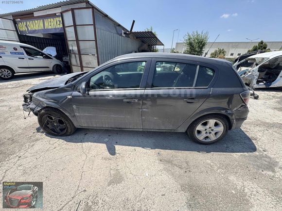 BAŞKENT HASARLIOTO'dan 2012 MODEL ASTRA 1.6 LPĞ KAPORTA HASARLI