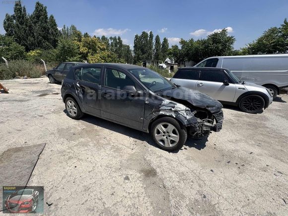 BAŞKENT HASARLIOTO'dan 2012 MODEL ASTRA 1.6 LPĞ KAPORTA HASARLI