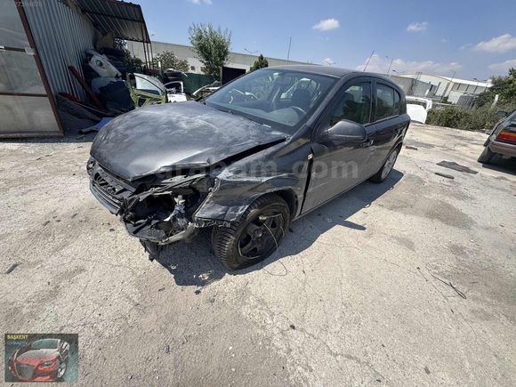 BAŞKENT HASARLIOTO'dan 2012 MODEL ASTRA 1.6 LPĞ KAPORTA HASARLI