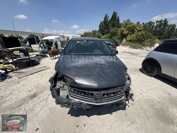 BAŞKENT HASARLIOTO'dan 2012 MODEL ASTRA 1.6 LPĞ KAPORTA HASARLI