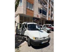 Galeriden Peugeot Partner 1.9 D Combi 2000 Model İzmir