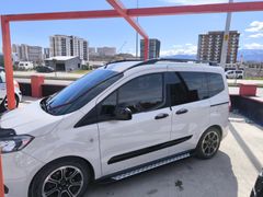 Sahibinden Ford Tourneo Courier 1.5 TDCi Titanium Plus 2023 Model Beyaz