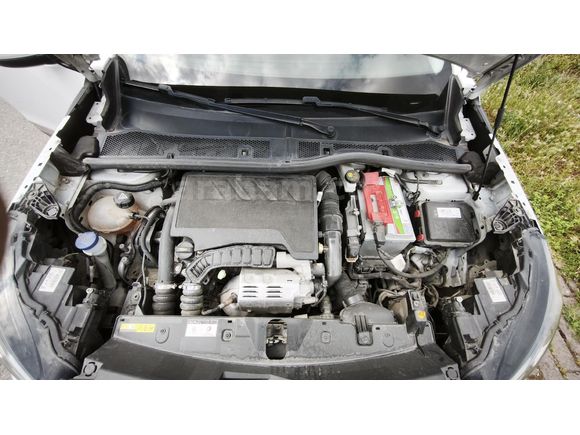 Sahibinden Peugeot 2008 1.2 PureTech Active 2021 Model  95.600 km Beyaz