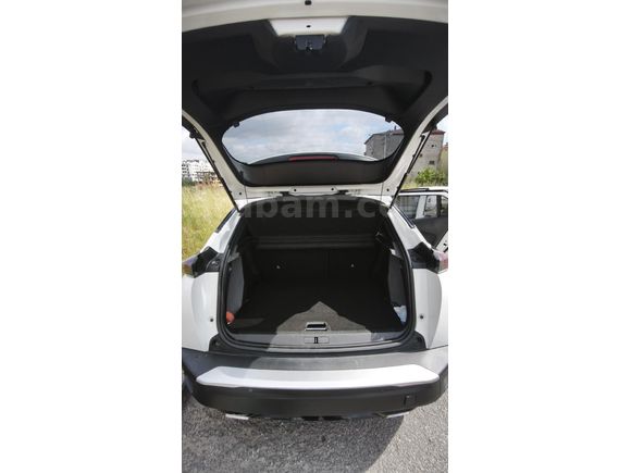 Sahibinden Peugeot 2008 1.2 PureTech Active 2021 Model  95.600 km Beyaz