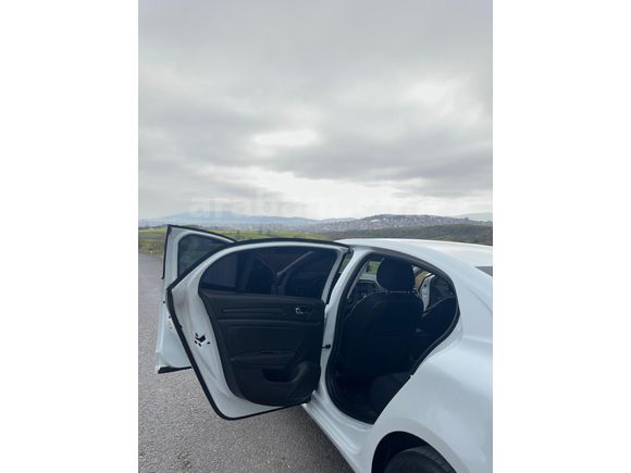 Sahibinden Renault Megane 1.5 Blue DCI Joy 2020 Model