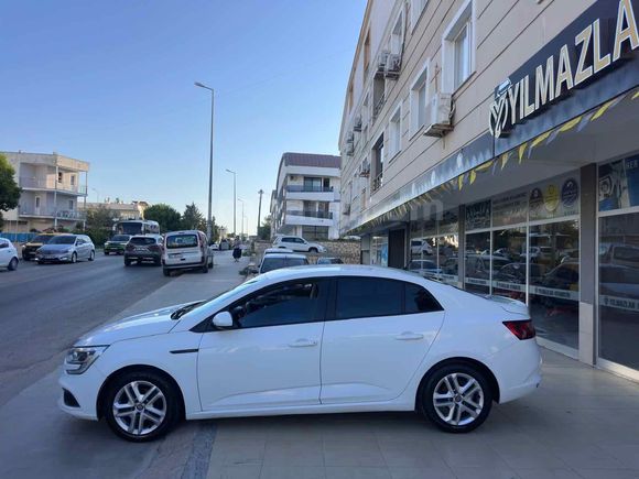 2017 MODEL 1.5 DİZEL MEGANE MANUEL 