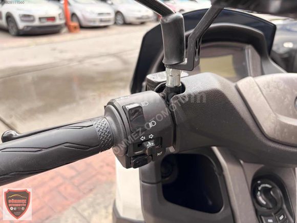 SÖNMEZ OTOMOTİV'DEN 2024 YAMAHA N-MAX 155 6200 KM ÇANTALI