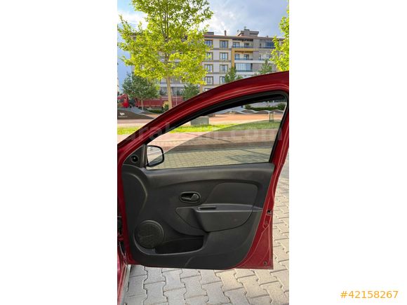 DACİA STEPWAY KIRMIZI 2013 MODEL 1.5 BLUEDCİ