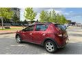DACİA STEPWAY KIRMIZI 2013 MODEL 1.5 BLUEDCİ