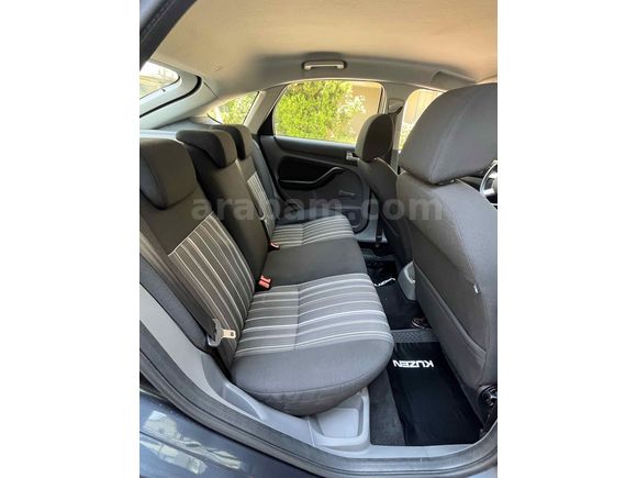 2011 Ford Focus 128 BİN KM TERTEMİZ İLK GÜNKİ GİBİ