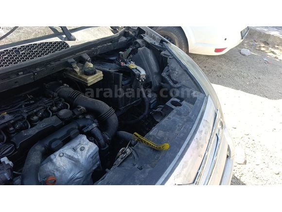 BATMAN TESLİMİ ÇALIŞIR YÜRÜR 2011 CITROEN BERLİNGO 1.6 COMBİ SX