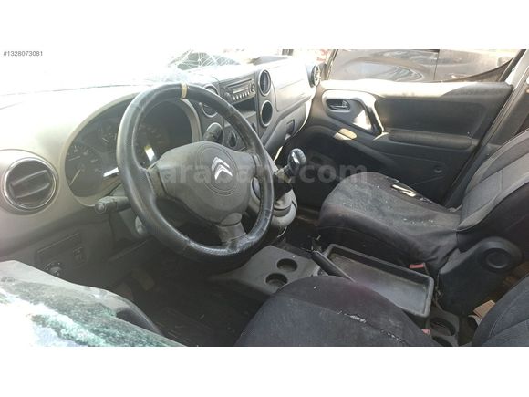 BATMAN TESLİMİ ÇALIŞIR YÜRÜR 2011 CITROEN BERLİNGO 1.6 COMBİ SX