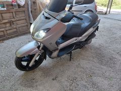 YAMAHA X MAX 250