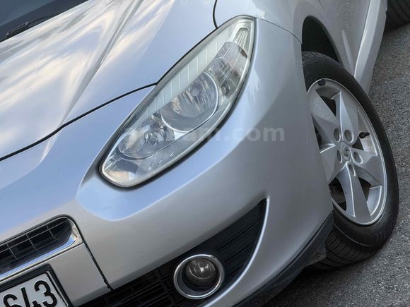 Galeriden Renault Fluence 1.5 dCi Dynamique 2012 Model Ankara