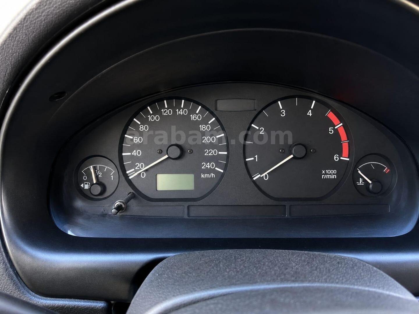 Sahibinden Mitsubishi Carisma 1.9 DI-D Silverline 2004 Model Çanakkale 430.000 km Beyaz 6