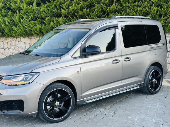 2021 CADDY 2.0tdi STYLE CAMTAVANLI EKSTRALI