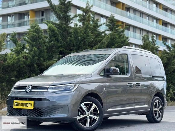 2025 MODEL CADDY HATASIZ 89 BİN KM CAM TVN