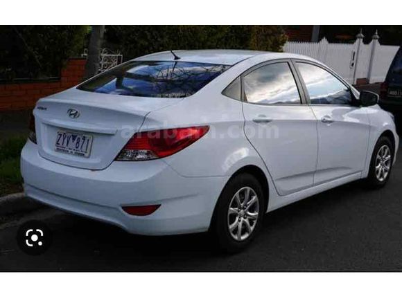 Sahibinden Hyundai Accent Blue 1.6 CRDI Mode Plus 2018 Model 