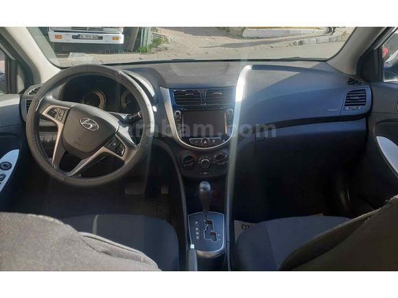 Sahibinden Hyundai Accent Blue 1.6 CRDI Mode Plus 2018 Model 