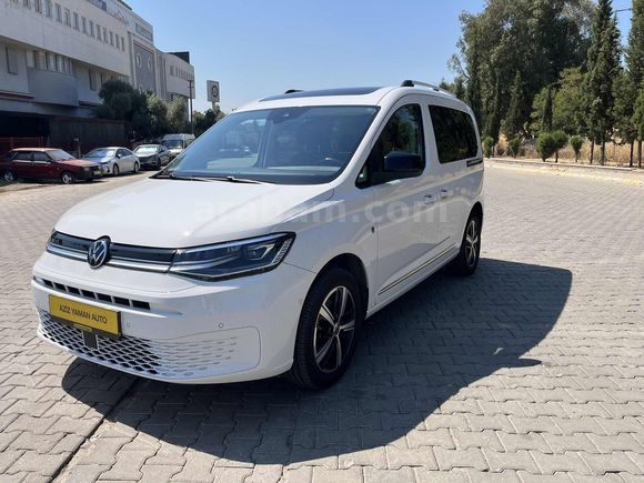 2024 MODEL Caddy 2.0 TDI Style DSG CAM TAVAN