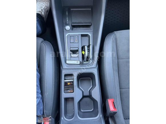 ÜNLÜ GRUP TAN 2024 VW CADDY STYLE CAM TAVAN HATASIZ
