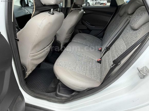 2015 DİZEL OTOMATİK FORD FOCUS TİTANIUM
