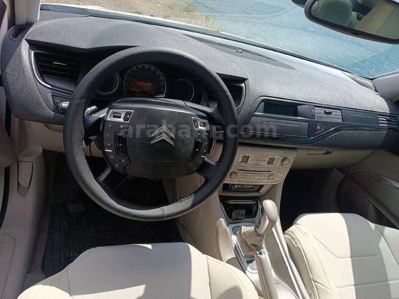 Sahibinden Citroen C5 1.6 e-HDi Executive 2012 Model Erzurum