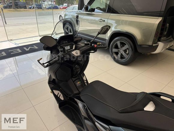 MEF MOTORS 2023 YAMAHA X-MAX 250 TECH MAX/YEŞİL/BAKIM-LASTİKYENİ
