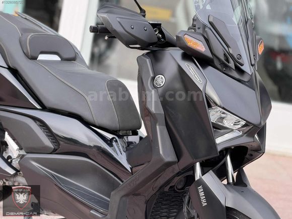 YAMAHA XMAX 250 TECH MAX HATASIZ CİZİKSİZ 6.500 Km