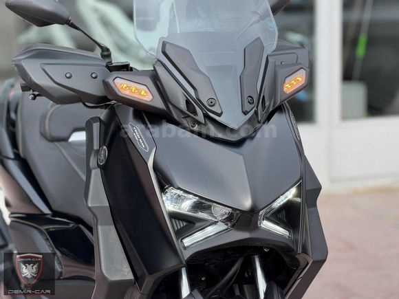 YAMAHA XMAX 250 TECH MAX HATASIZ CİZİKSİZ 6.500 Km