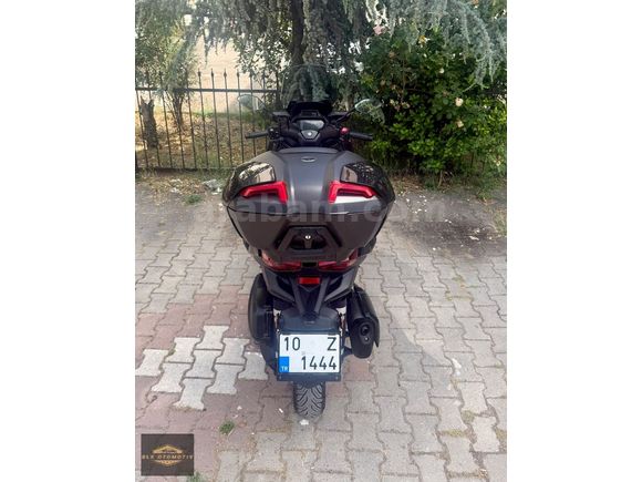 2024 YAMAHA X-MAX TECH MAX ''4400''KM HATASIZ