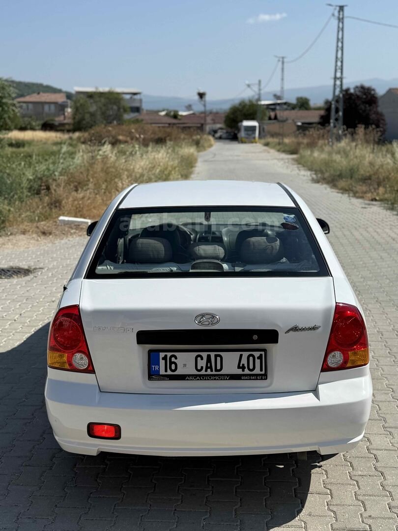 Sahibinden Hyundai Accent 1.3 Admire 2006 Model Bursa 211.000 km Beyaz 5