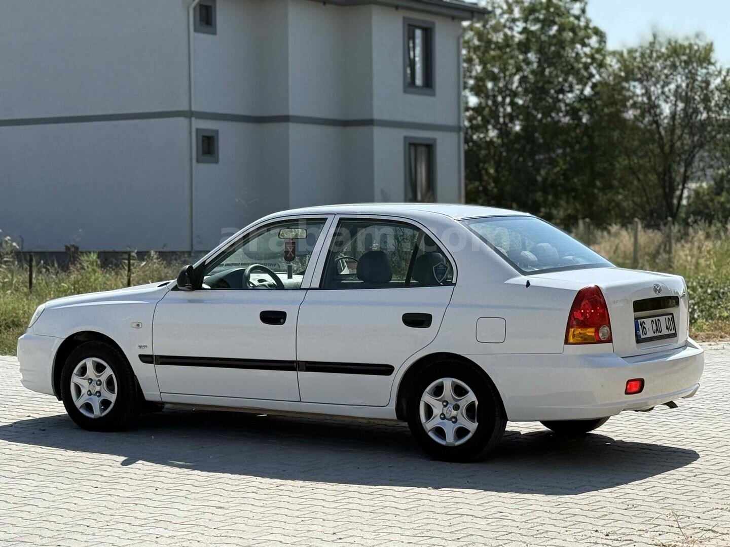 Sahibinden Hyundai Accent 1.3 Admire 2006 Model Bursa 211.000 km Beyaz 4
