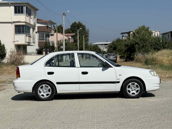 Sahibinden Hyundai Accent 1.3 Admire 2006 Model 