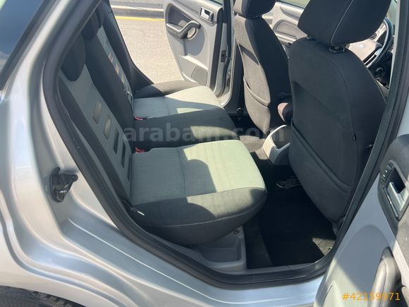 2011 FORD FOCUS 1.6 TDCİ COLLECTİON 110'LUK BAKIMLI MASRAFSIZ