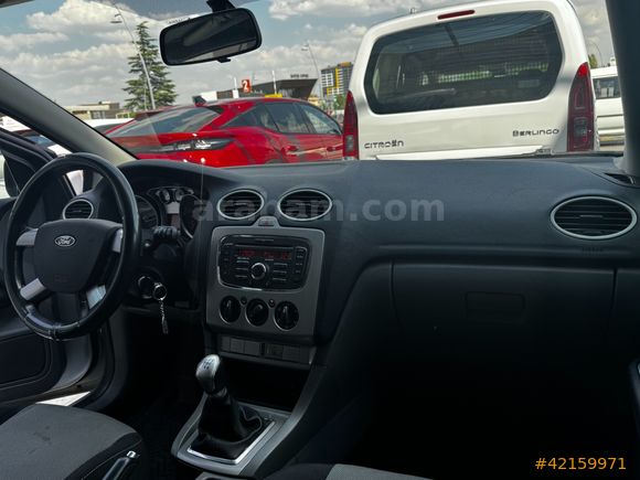 2011 FORD FOCUS 1.6 TDCİ COLLECTİON 110'LUK BAKIMLI MASRAFSIZ