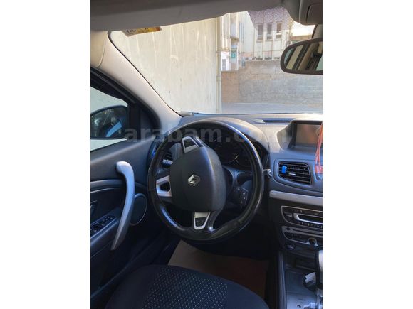 Sahibinden Renault Megane 1.5 dCi Dynamique 2011 Model