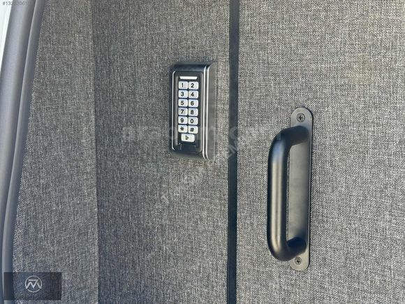 TAKSİM PREMİUM-2025 VW TRANSPORTER-ZIRHLI BANKA ARACI-0KM