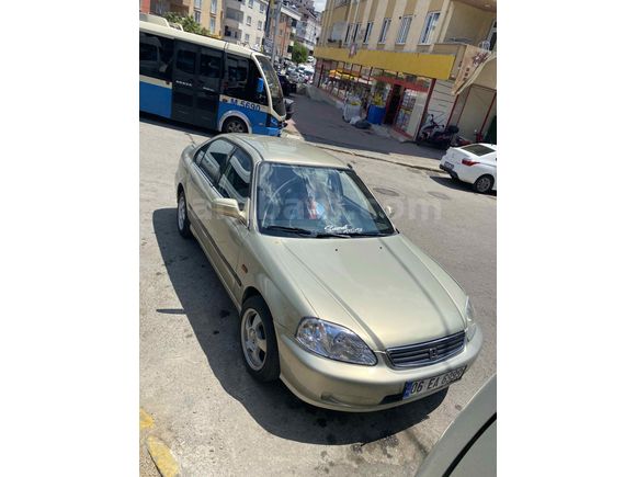 Sahibinden Honda Civic 1.6 i ES 2000 Model 
