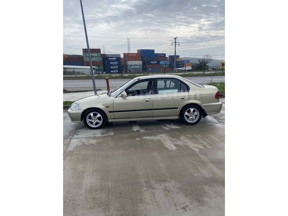 Sahibinden Honda Civic 1.6 i ES 2000 Model 